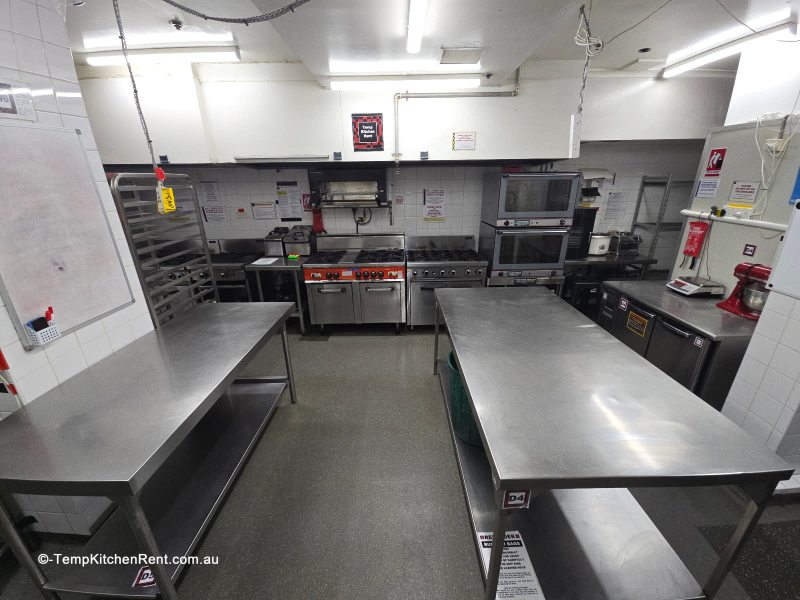 FULLY EQUIPPED COMMERCIAL KITCHEN FOR RENT/HIRE BY THE HOUR IN ULTIMO62995620134785113