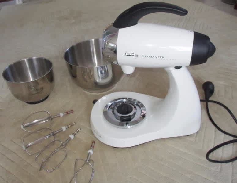 Sunbeam MixMaster Professional Mixer MX880063443722697985111