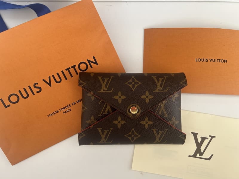 Brand New Authentic Louis Vuitton Kirigami MEDIUM Pouch Receipt