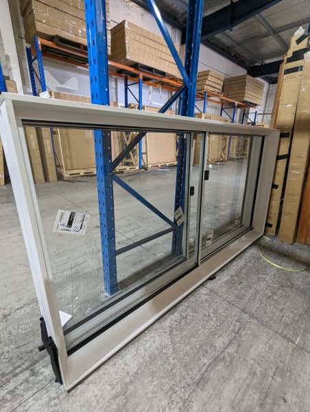 Aluminium Sliding Window w/screen - Multiple Sizes - Black, White 63007781979266111