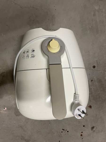 Compact White Air Fryer - Your Ticket to Healthier Cooking!630142372843541119