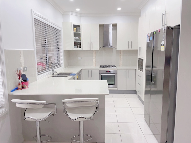 Room for rent 63007596066306110