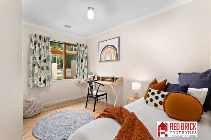 Investors only - rented for $1000 per week! Offers over $1,400,00062929679477761113