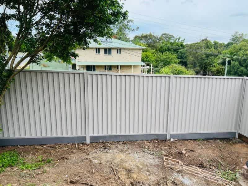 gold Coast fencing installer 630124444040971111