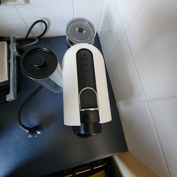 DeLonghi Nespresso Citiz & Milk Coffee Machine (White)63021731636865113