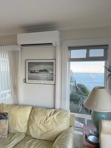Airconditioning services 62863391624961113