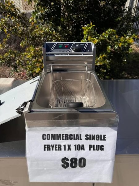 Comercial Electric Single Fryer 1 x 10A Plug BRAND NEW IN THE BOX63470144588419110