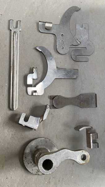 Singer Sewing Machine No. 4 Set Kit Vintage Old in original box.63019533337474113