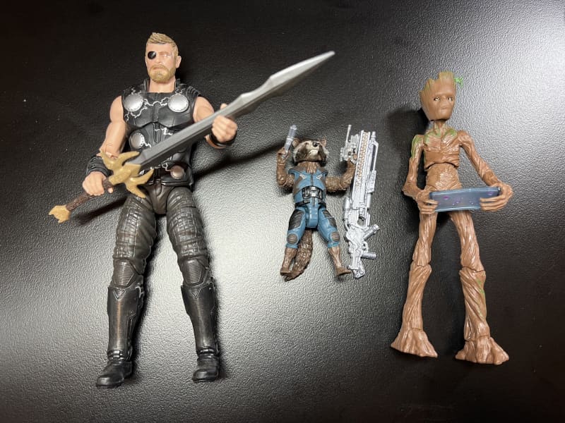 avengers infinity war marvel legends thor rocket raccoon and groot