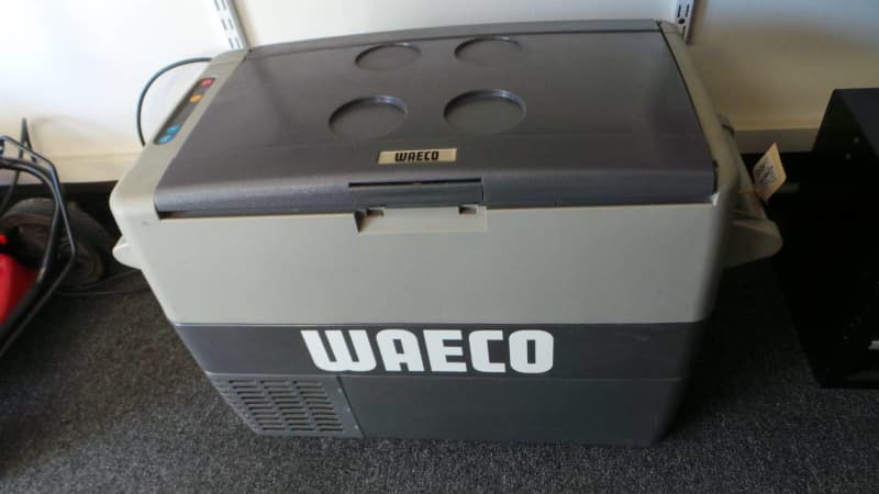 waeco 12v 240v camping fridge freezer