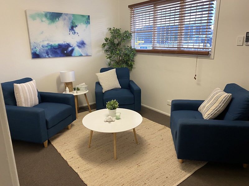 Consulting  Clinic Room for Rent  In Psychology Practice 62995620298499111