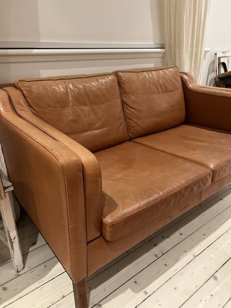 Gumtree tan online leather sofa