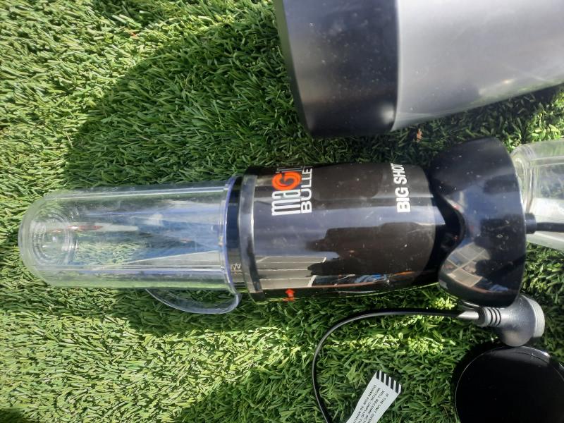 Ninja Blender AutoIQ n Magic Bullet Big Shot (selling together) WORKIN63016061218819112