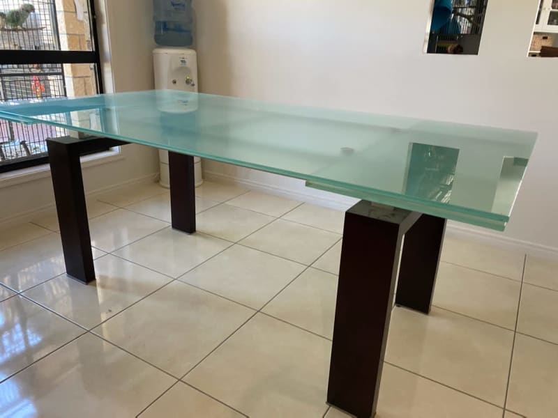 nick scali glass extendable dining table