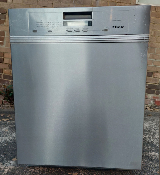 MIELE DISHWASHER G5000 SCi, SEMI INTEGRATED, IN VERY GOOD CONDITION63444104932993110