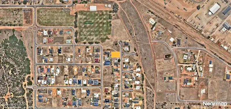 Generous 800 m2 block62995619503746112