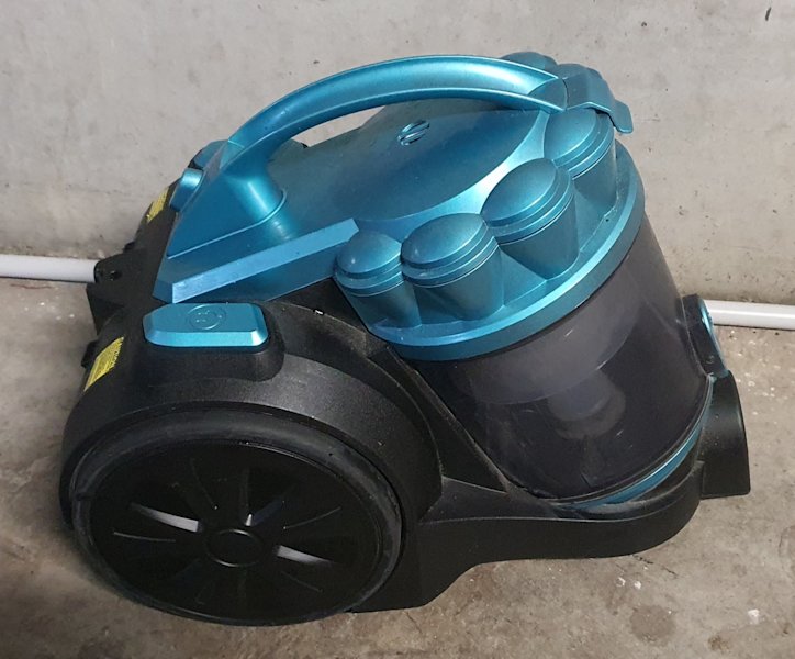 2400W Bagless Anko Vacuum, works but missing hose, etc, Carlton pickup63612128578819110