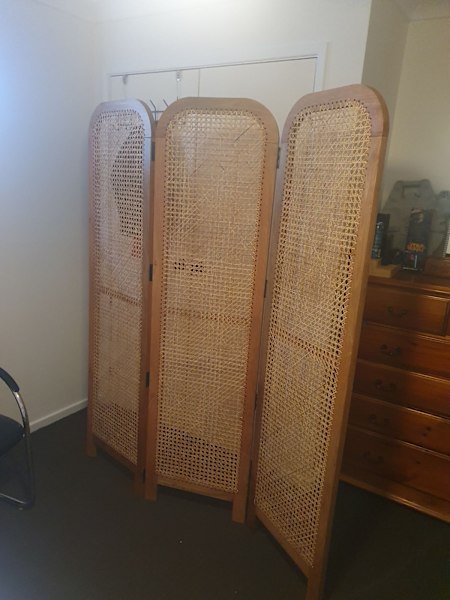 Solid Quality Timber Privacy Partition/Room Divider628633766282271129