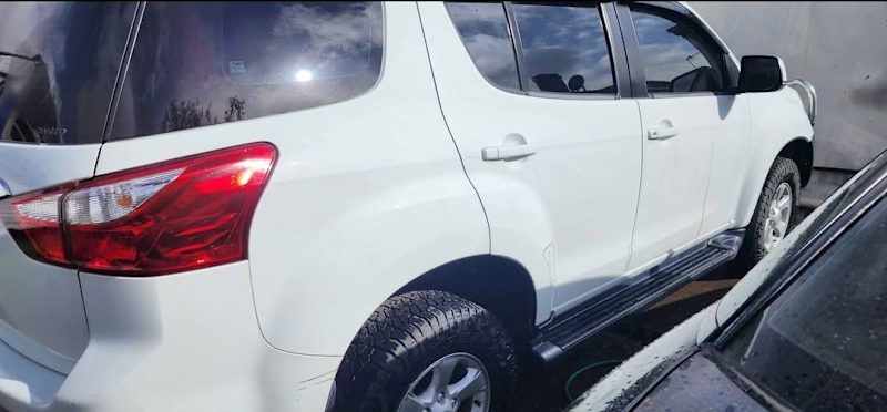 2015 ISUZU MU-X LS-M (4x4) 5 SP MANUAL 4D WAGON62937622672899112