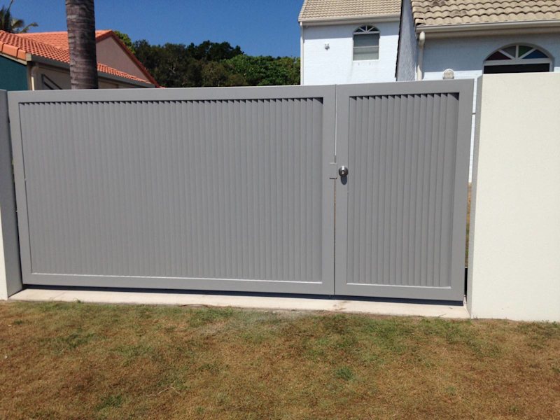 Call Pancho Aluminium gate fabricator62863842934915111