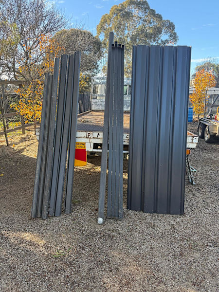 Colour bond gates and panels63013350132995111