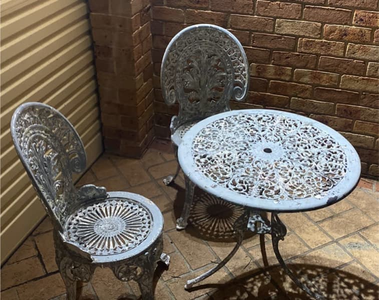 cast iron table and chairs gumtree