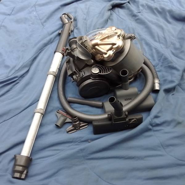 Dyson vacuum 1400w,little yellow steam cleaner new in box63018174769794112