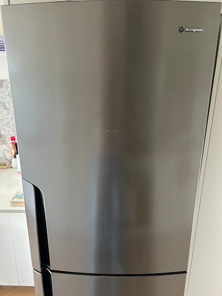 Fridge - Westinghouse 424L Storage63444044403073111