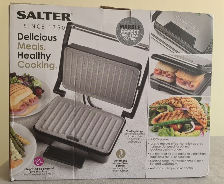 Brand new, NEVER USED hotplate,
750 W power, marble coated 

designed 63443375782147110