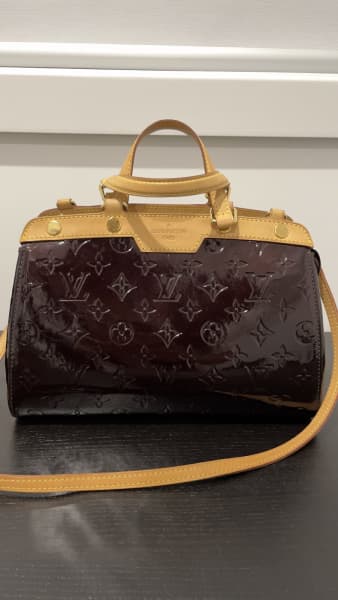 louis vuitton alma pm size, vernis amarante monogram, with keys, lock &  dust cover