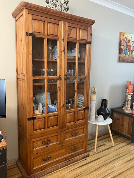 Beautiful Solid Wood Display Cabinet62863382003843112