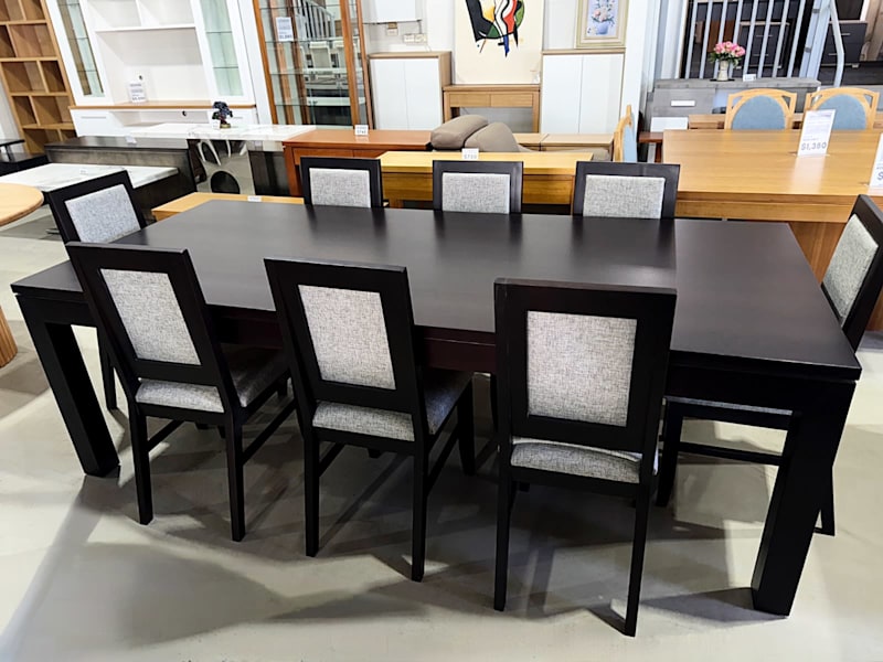 TB66 - Tasmanian Oak Dining Table628633843468821120