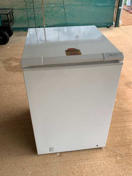 fisher and paykel chest freezer h160 price