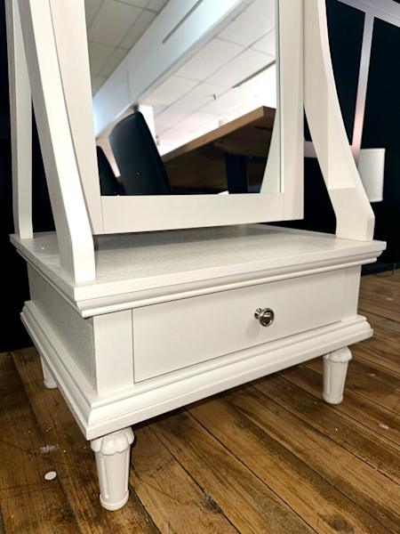 Cheval Mirror with Drawer62863376511107113