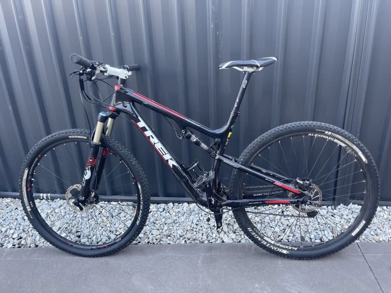 trek superfly 9.8 sl carbon