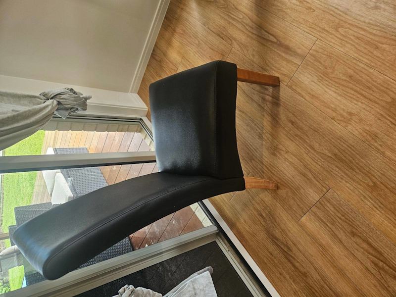 2x great looking table chairs62863375419137112
