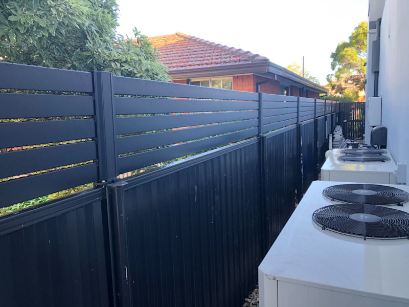 Privacy Screens and Gates- powder coated aluminium63439105298561112