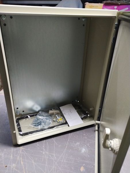 ELECT WALL MOUNTING ENCLOSURE. RS PRO. 500 mm x 400 mm x 200mm63438052559491112