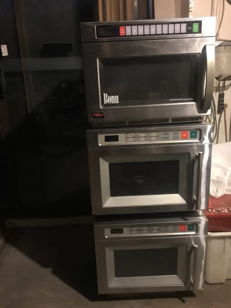  commercial microwaves and domestic in good working order63021282510467113