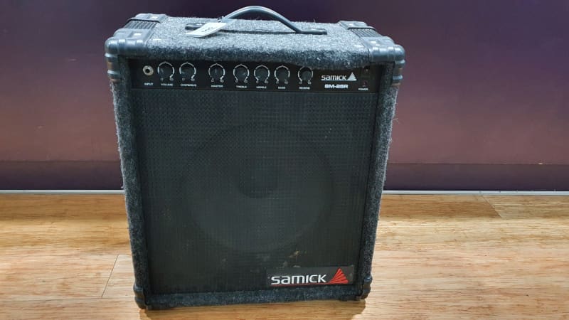 samick amplifier