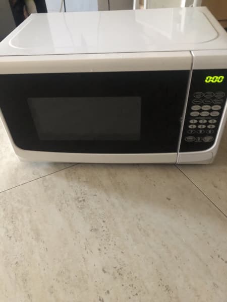 Microwave in good cond and clean63013348674306113