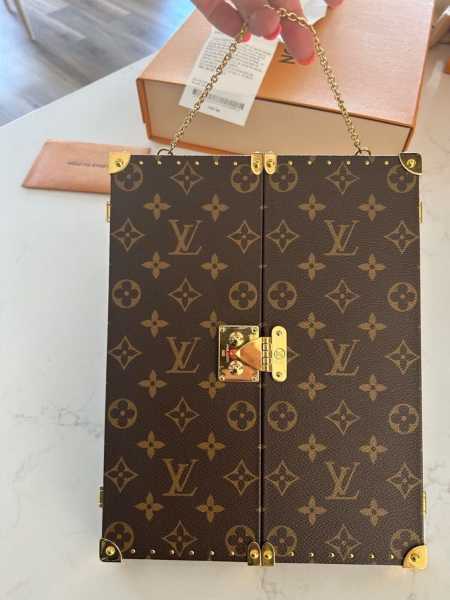 2022 Authentic Louis Vuitton Monogram Home Mirror Trunk Dust Bag