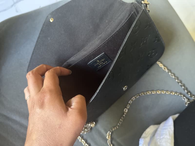 Louis Vuitton shopping bag packaging, Bags, Gumtree Australia Brimbank  Area - Sunshine