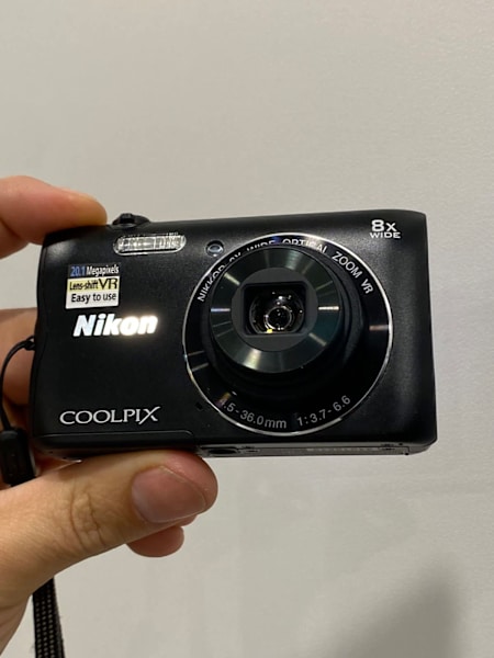 nikon coolpix 150w