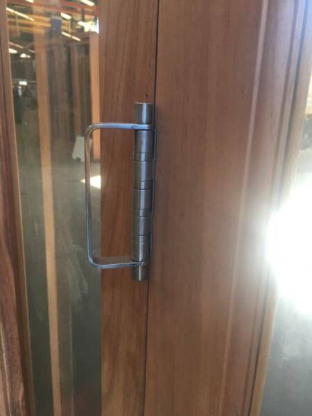 5 Panel Solid Timber BIFOLD DOORS 2100x3182x140mm - $293063007687422338112