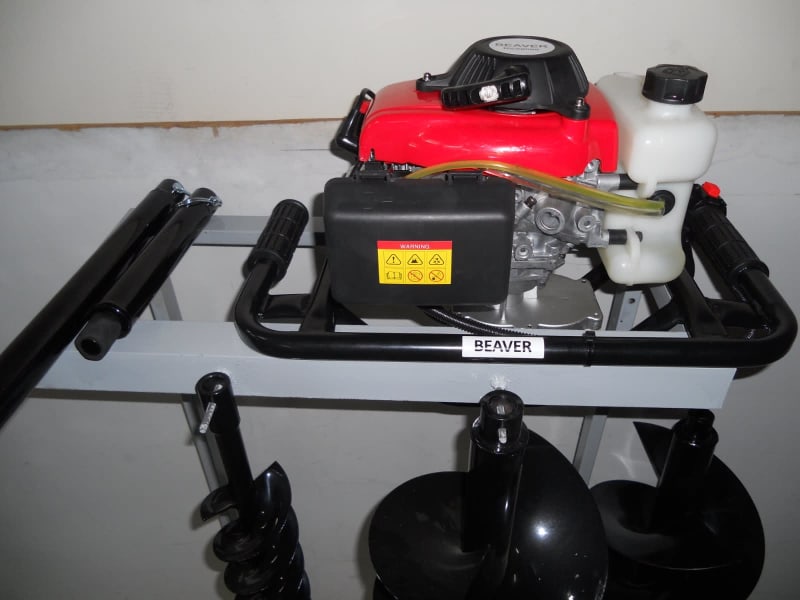 BEAVER POST HOLE DIGGER 4 STROKE 790.00 Other Home