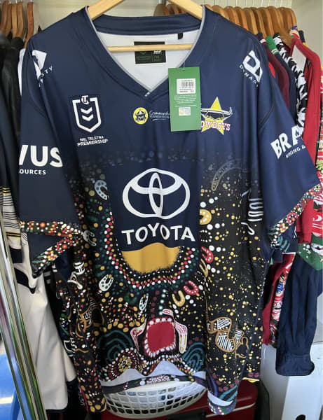 NRL North Queensland Cowboys Rugby League Jersey Men's size approx XL