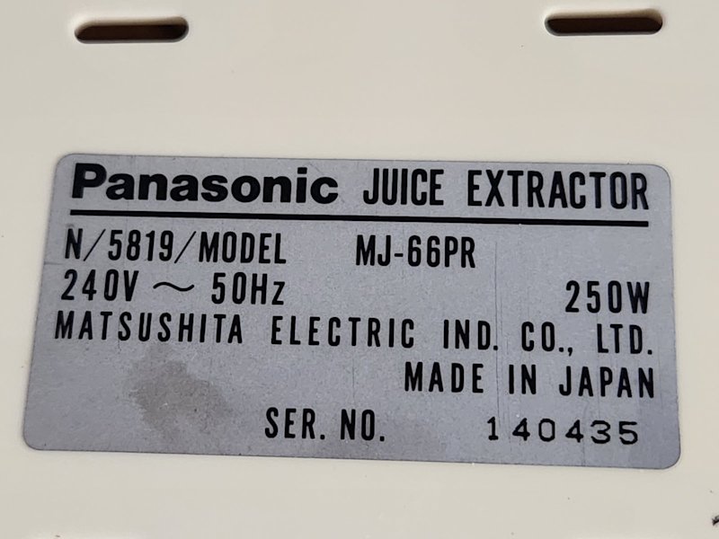 VINTAGE PANASONIC ELECTRIC JUICER EXTRACTOR MODEL MJ 66-PR JAPAN63016909062913113