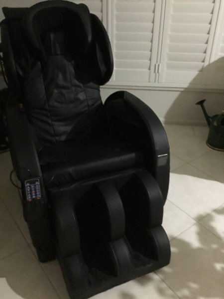 MASSAGE CHAIR FULL BODY62863381070338111