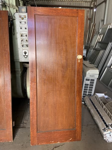 TIMBER DOORS 805 x 2025 $100 each63011559009666111